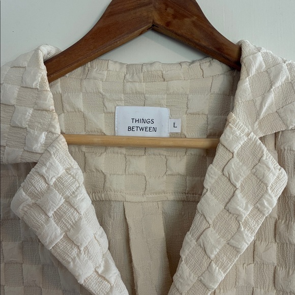 Cream Textured Button-Up - Picture 2 of 3